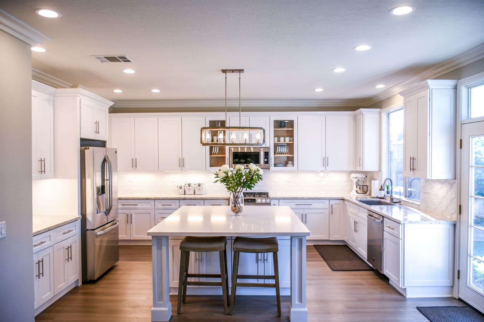 Kitchens: Modern kitchens designed so everyone can take part in cooking, not just watch.