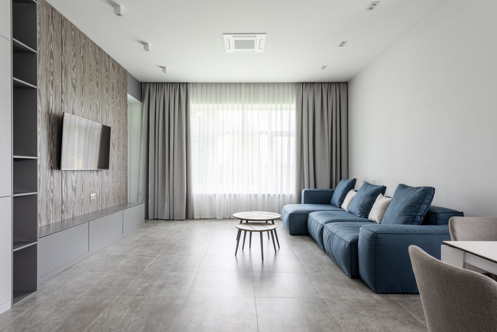 Living areas: Open, light-filled spaces with room to move — including for wheelchairs and walkers.