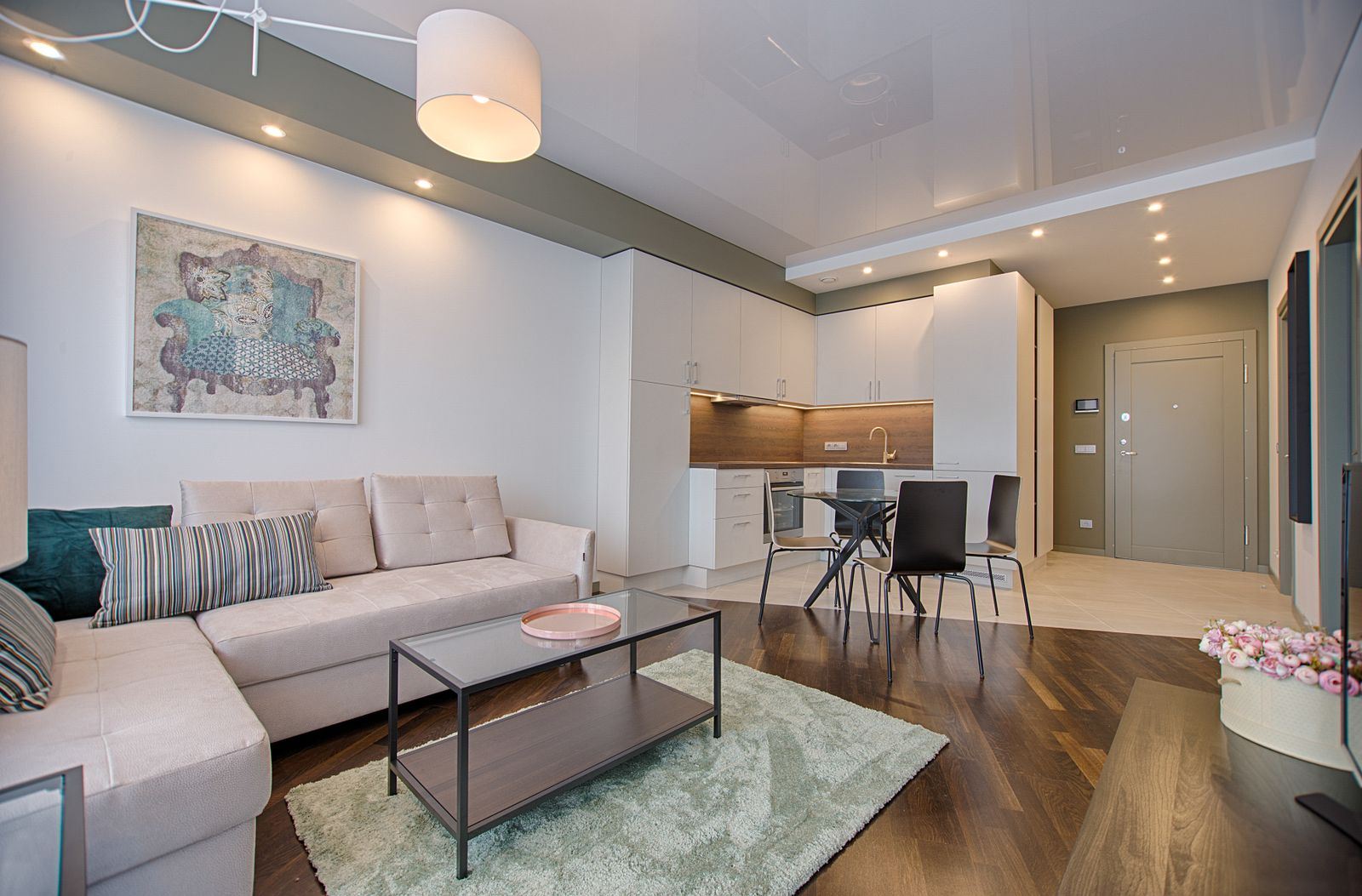 Shared spaces: Comfortable common areas for meals, games and time with housemates.